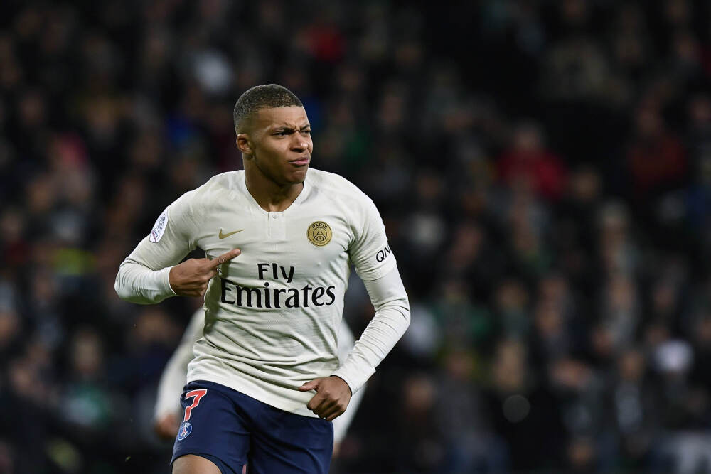 拥有3000情人的猫王：从来不碰生了孩子的女人，哪怕她是我的妻子